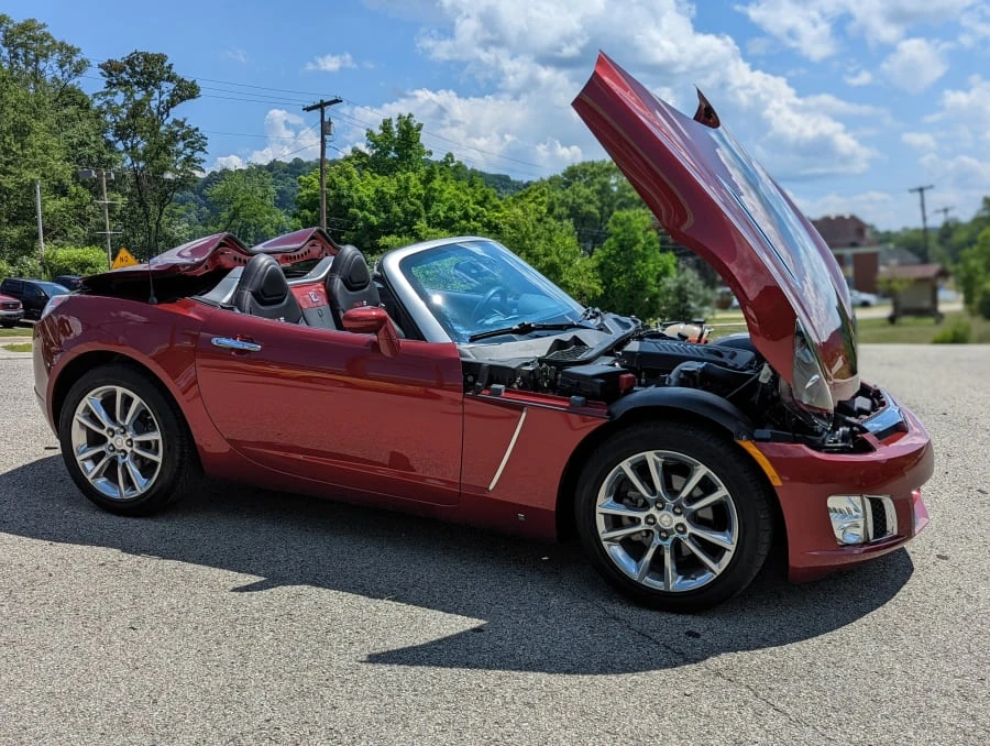 2009 Saturn Sky Red Line - Image 10 of 22