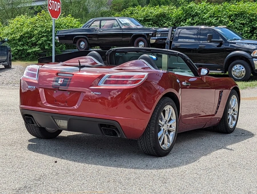 2009 Saturn Sky Red Line - Image 17 of 22