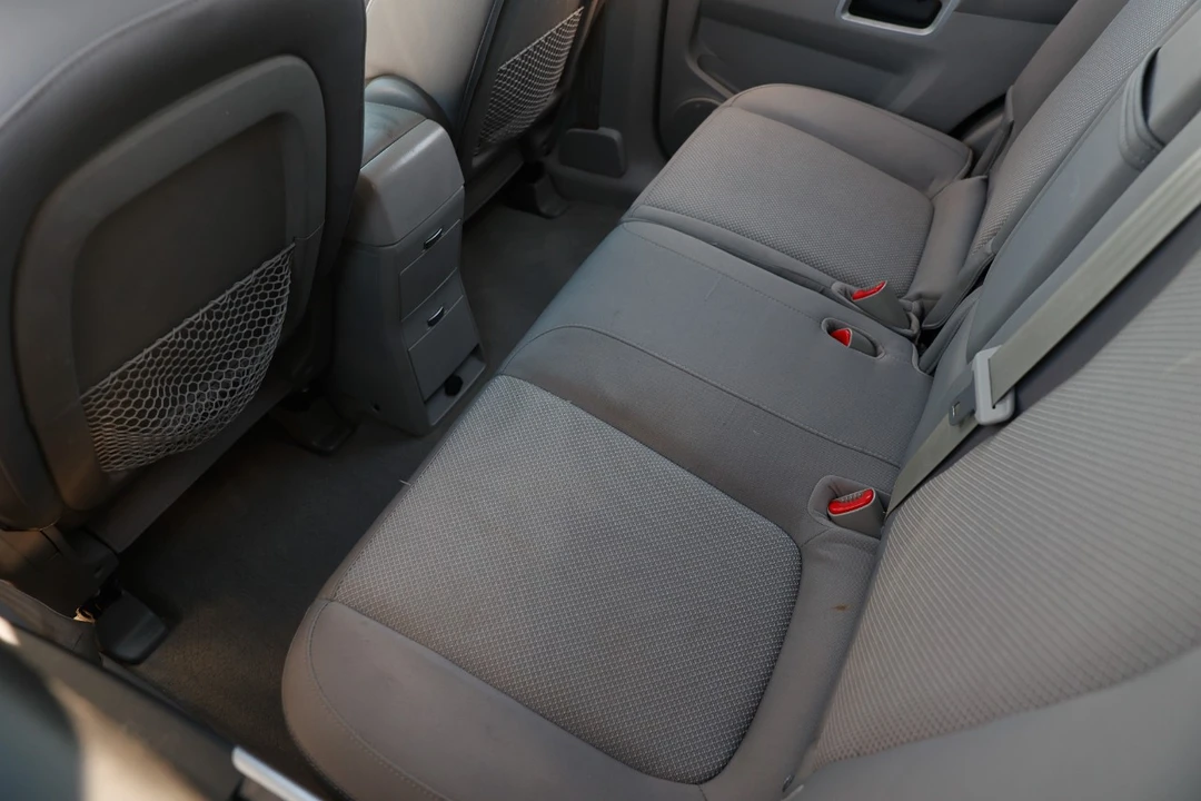 2009 Saturn Vue - Image 10 of 12