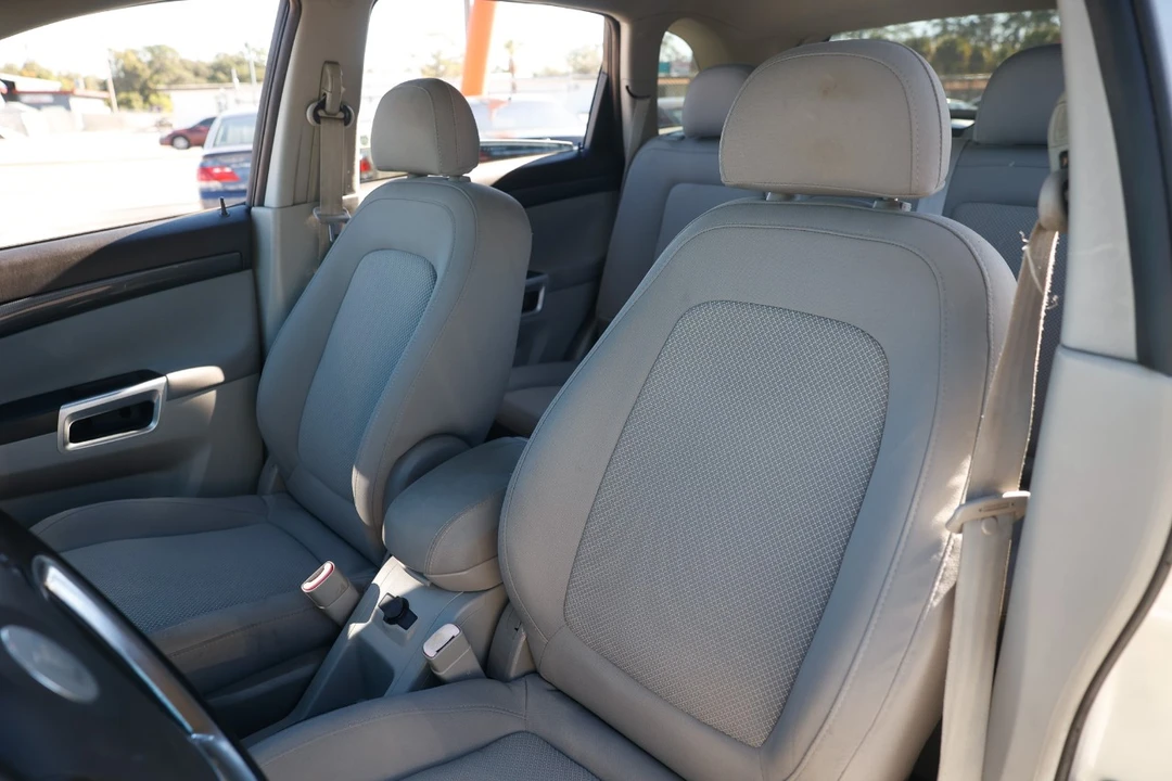 2009 Saturn Vue - Image 6 of 12