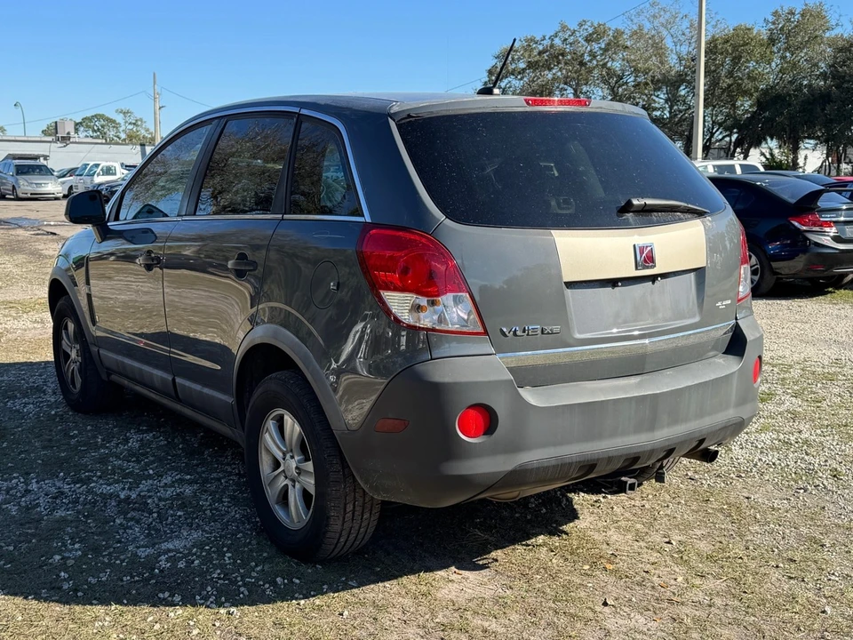 2009 Saturn Vue - Image 2 of 11