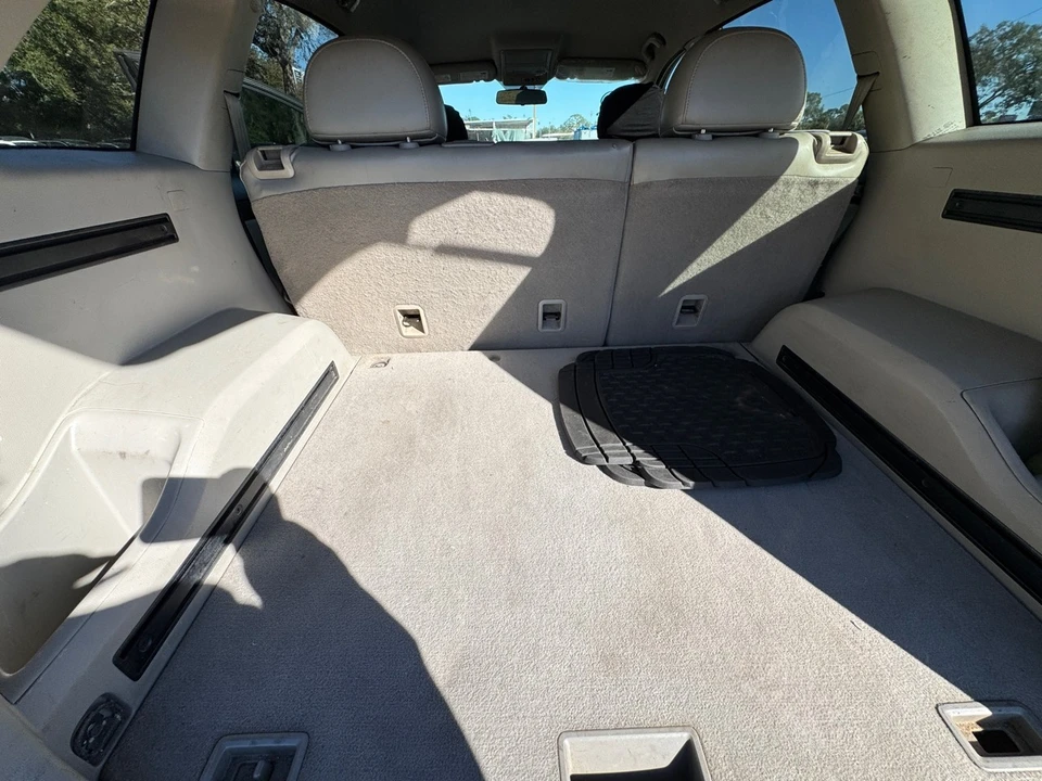 2009 Saturn Vue - Image 9 of 11