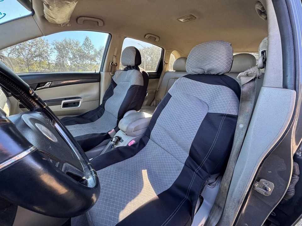 2009 Saturn Vue - Image 7 of 11