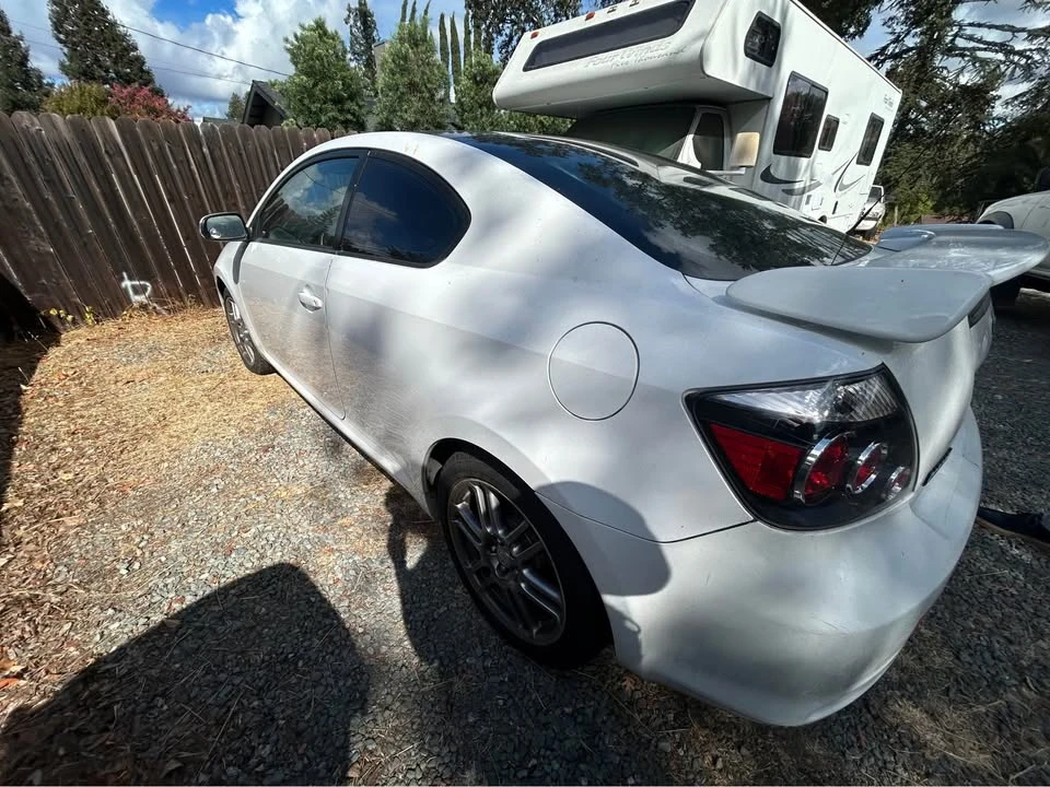 2009 Scion tC - Image 2 of 9