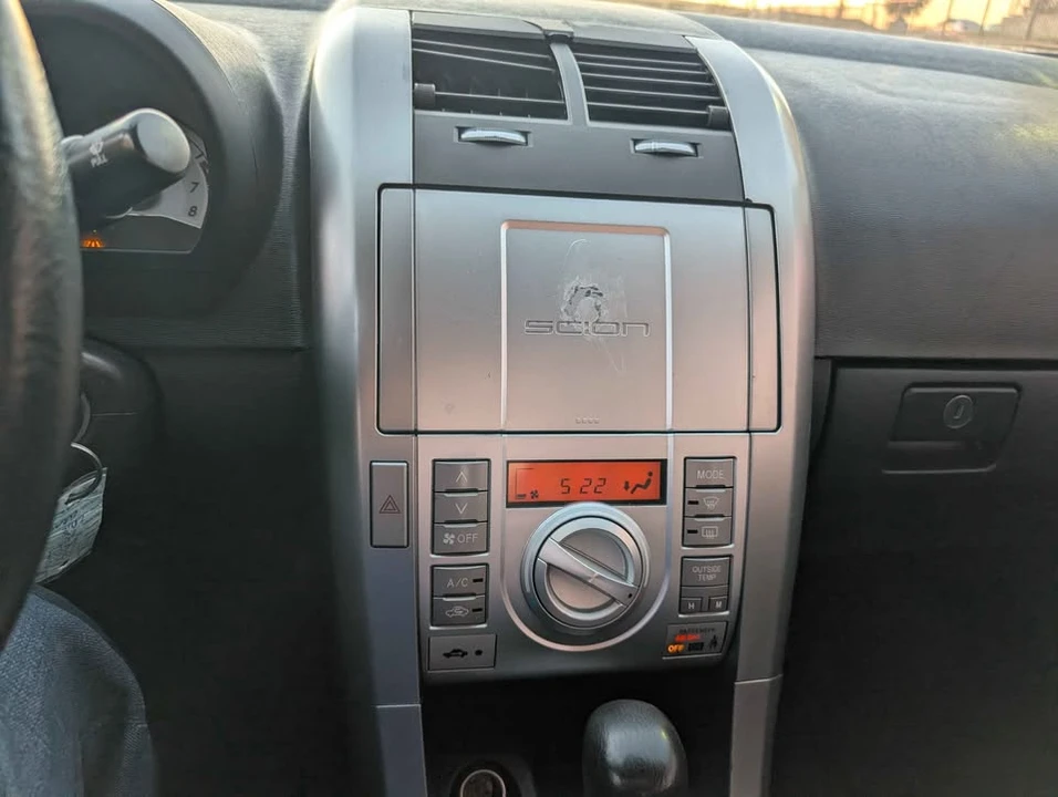 2009 Scion tC - Image 8 of 9
