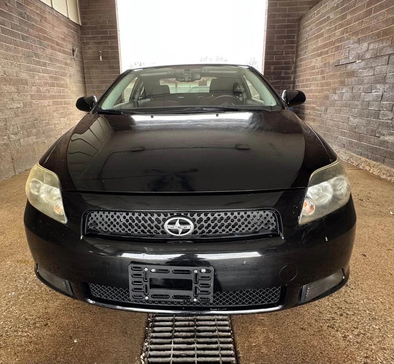 2009 Scion tC - Image 2 of 14