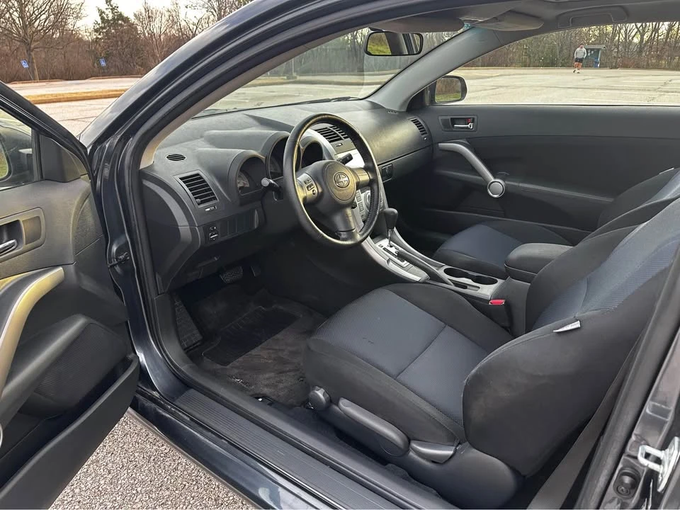 2009 Scion tC - Image 9 of 16
