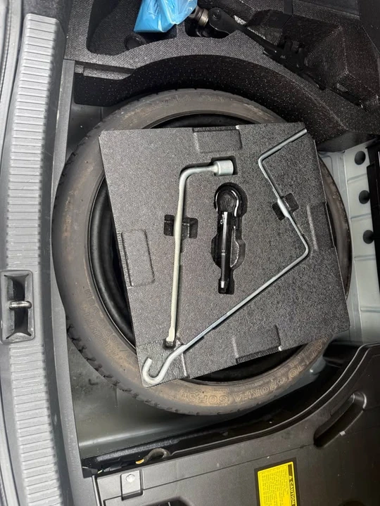 2009 Scion tC - Image 17 of 18