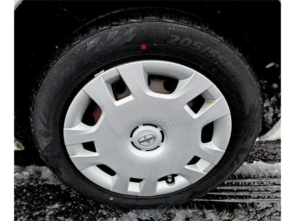 2009 Scion xB - Image 17 of 18