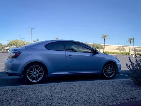 2009 Scion tC Hatchback Coupe 2D