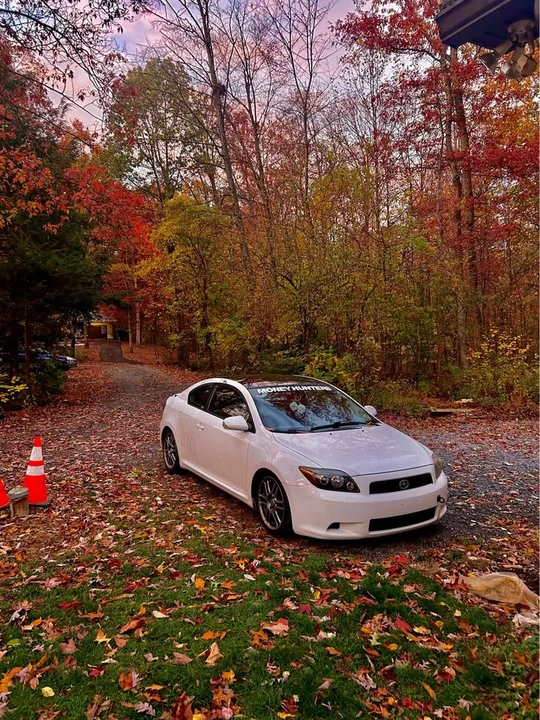 2009 Scion tC - Image 2 of 4