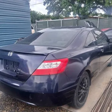 2009 Scion tC Hatchback Coupe 2D
