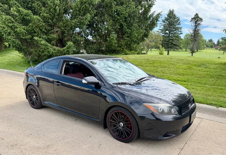2009 Scion tC - Image 2 of 10