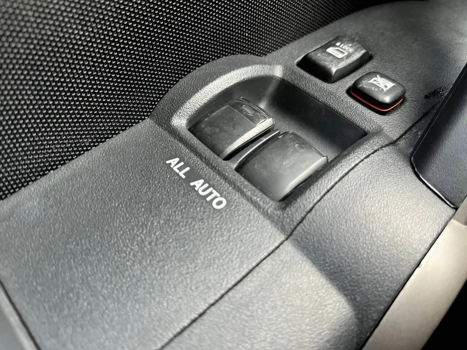 2009 Scion tC - Image 11 of 20