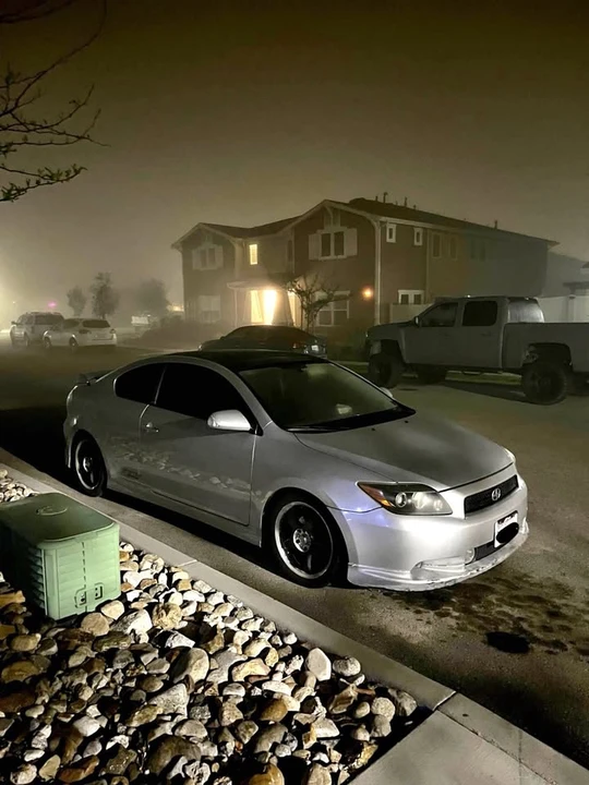 2009 Scion tC - Image 2 of 5