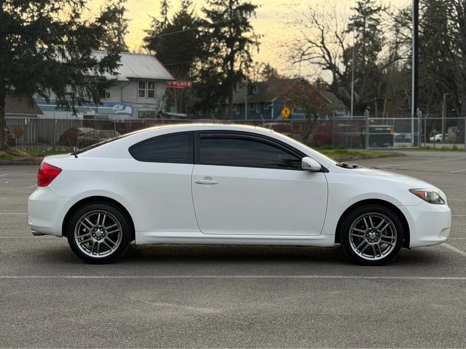 2009 Scion tC - Image 9 of 12