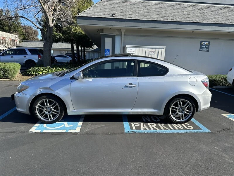 2009 Scion tC - Image 2 of 15