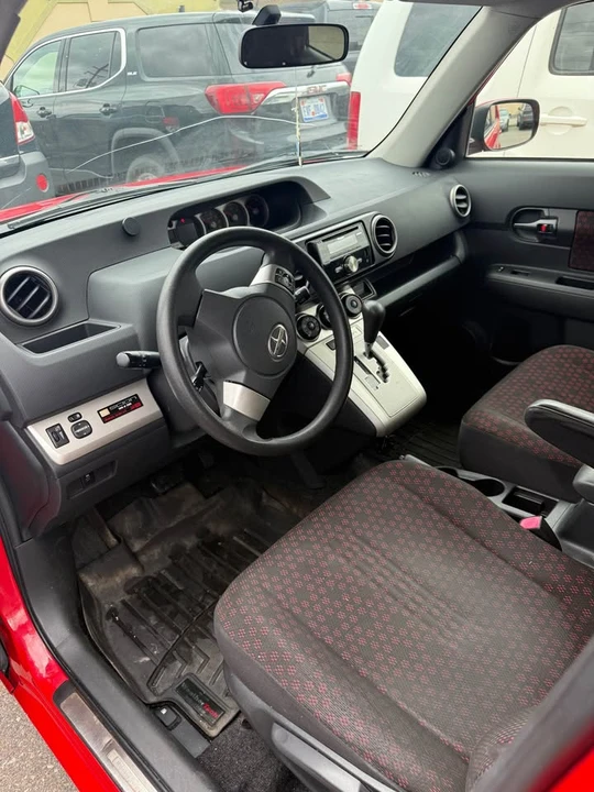 2009 Scion xB - Image 3 of 10