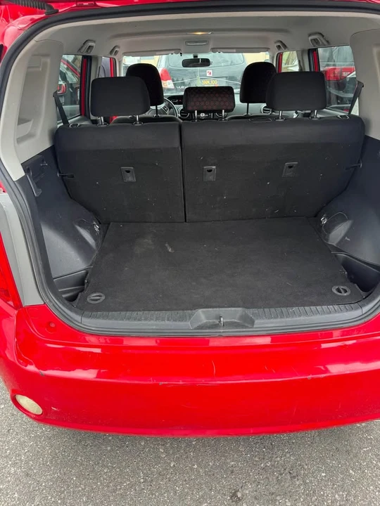 2009 Scion xB - Image 7 of 10