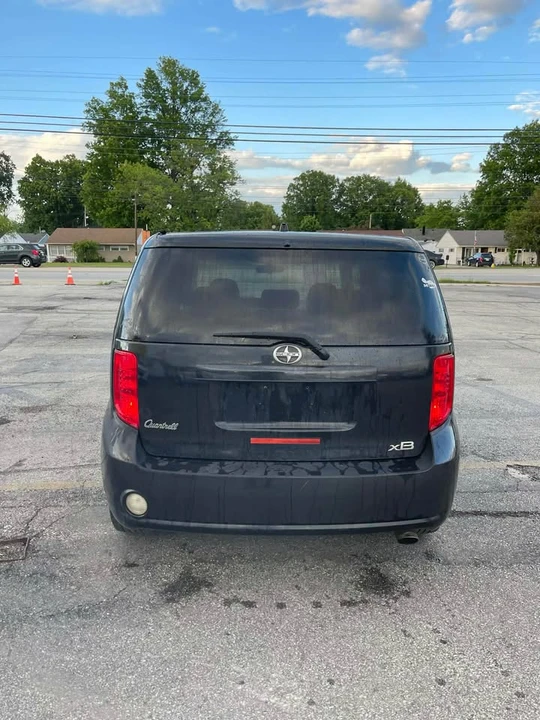 2009 Scion xB - Image 4 of 9