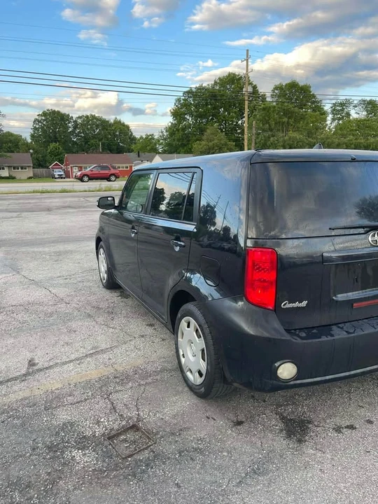 2009 Scion xB - Image 5 of 9