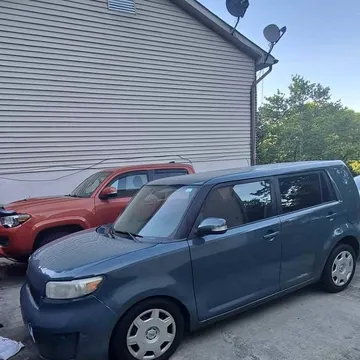 2009 Scion xB