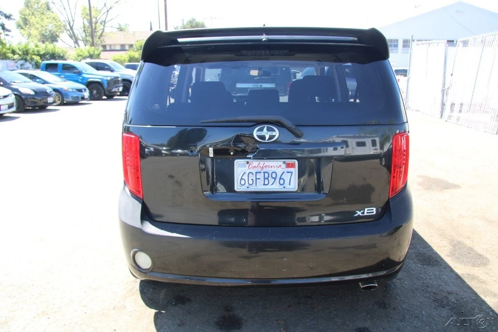 2009 Scion xB - Image 6 of 21