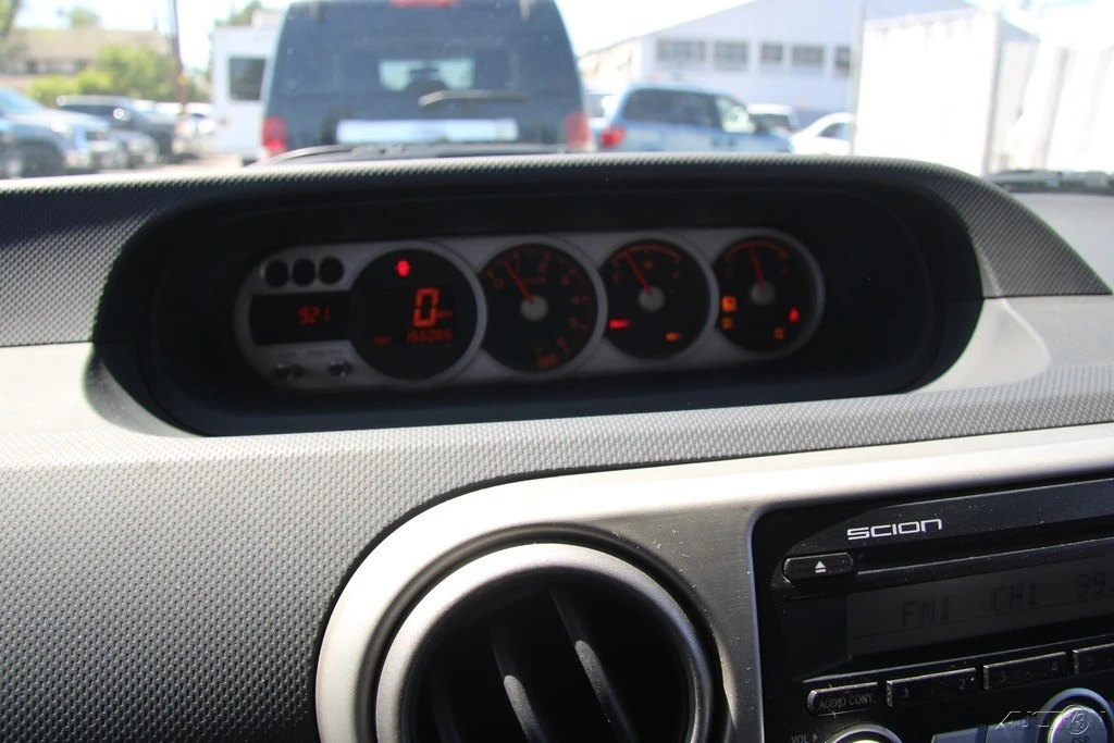 2009 Scion xB - Image 16 of 21