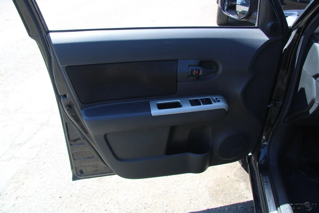 2009 Scion xB - Image 13 of 21