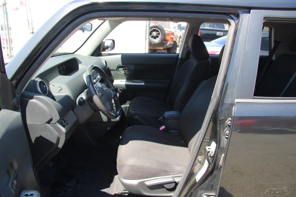 2009 Scion xB - Image 14 of 21