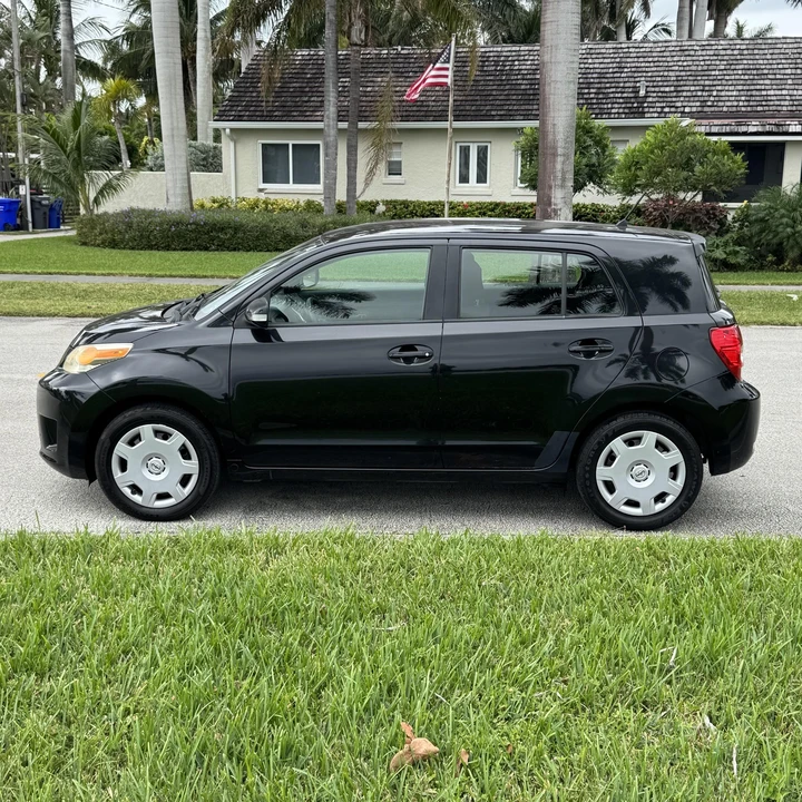 2009 Scion xD - Image 7 of 12