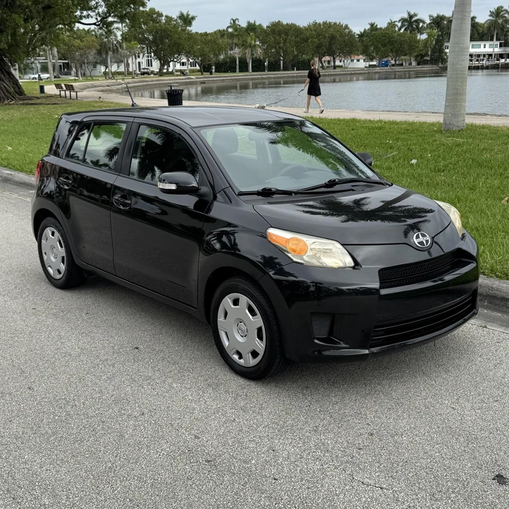 2009 Scion xD - Image 2 of 12