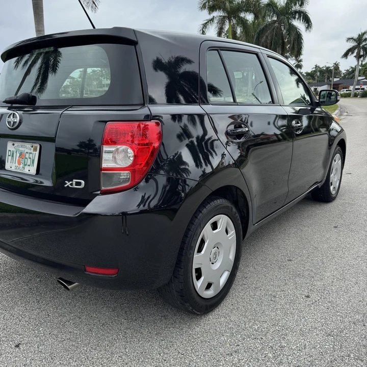 2009 Scion xD - Image 11 of 12