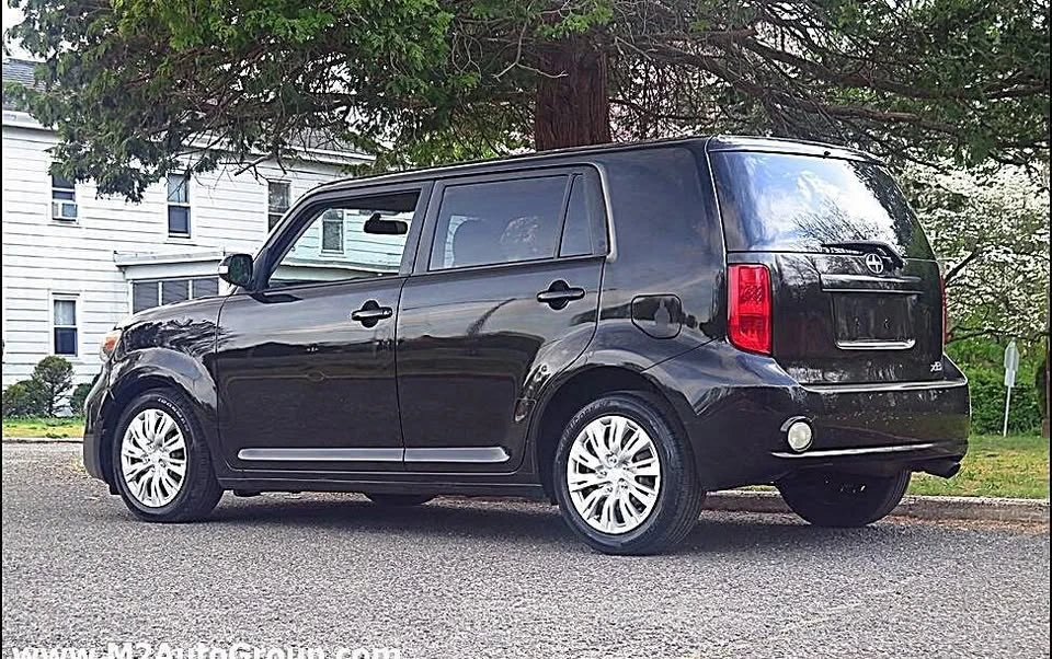 2009 Scion xB - Image 3 of 20