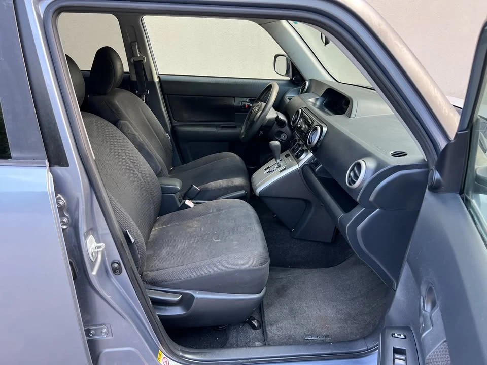 2009 Scion xB - Image 12 of 20