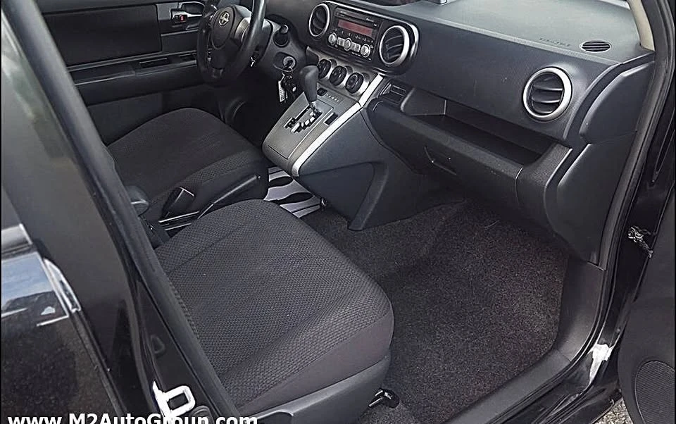 2009 Scion xB - Image 15 of 20