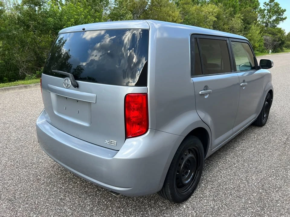 2009 Scion xB - Image 6 of 20