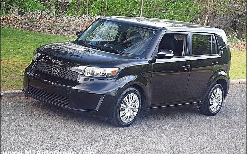 2009 Scion xB - Image 19 of 20