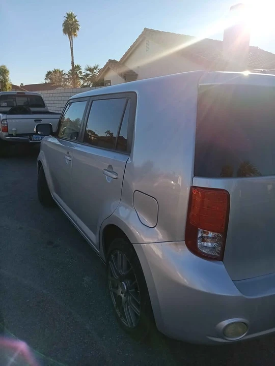 2009 Scion xB - Image 4 of 6
