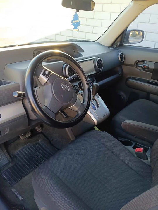 2009 Scion xB - Image 6 of 6