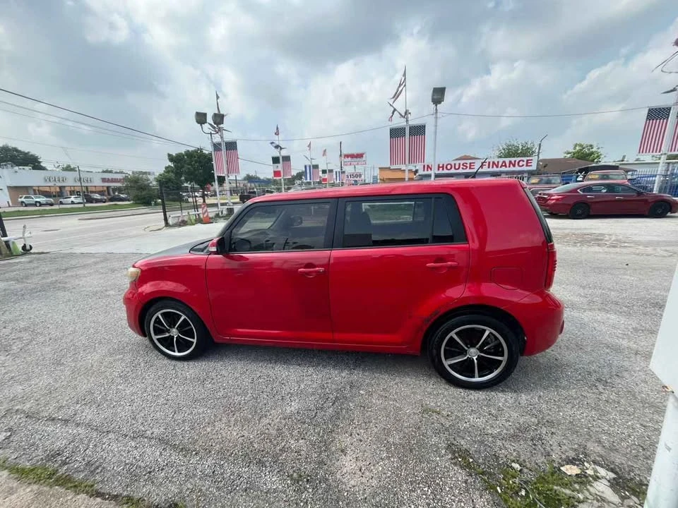 2009 Scion xB - Image 5 of 13