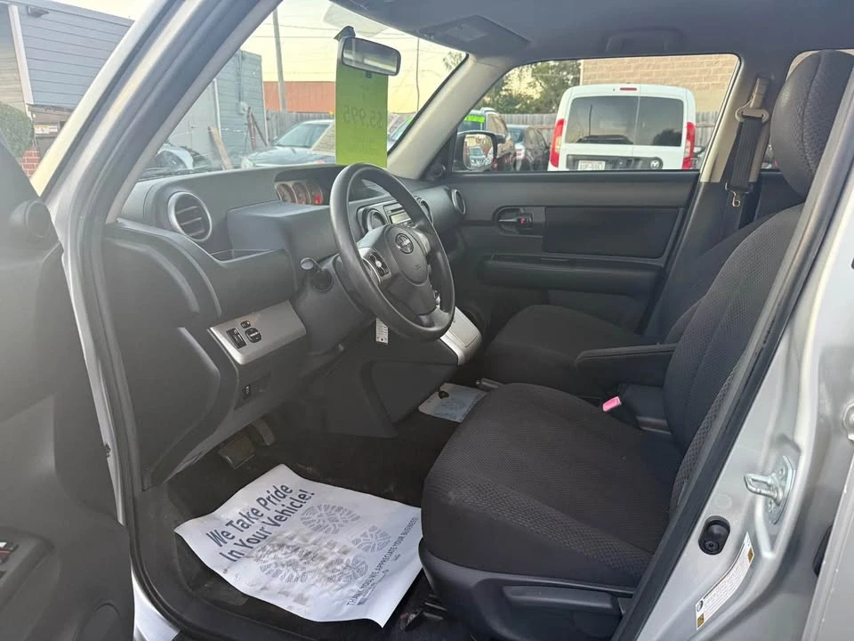 2009 Scion xB - Image 15 of 16