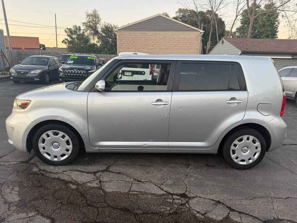 2009 Scion xB - Image 4 of 16