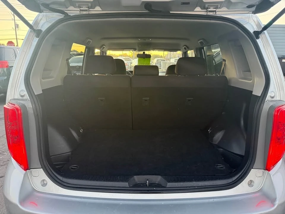 2009 Scion xB - Image 10 of 16