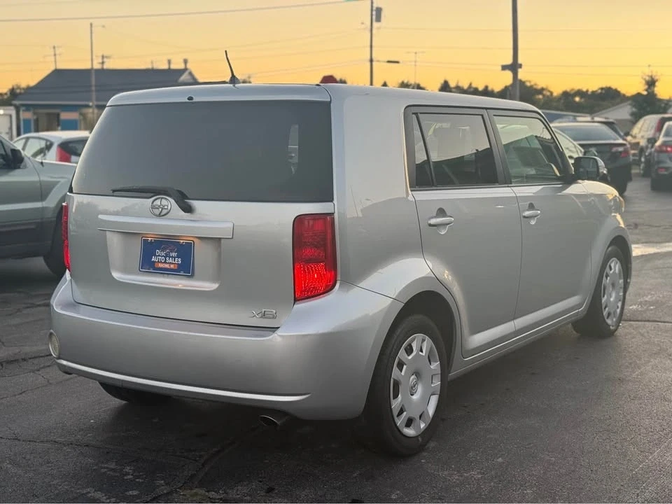 2009 Scion xB - Image 7 of 16