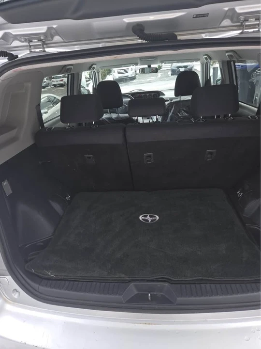 2009 Scion xB - Image 7 of 14