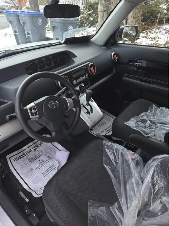 2009 Scion xB - Image 2 of 14