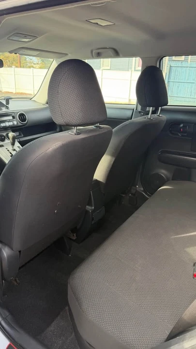 2009 Scion xB - Image 15 of 19