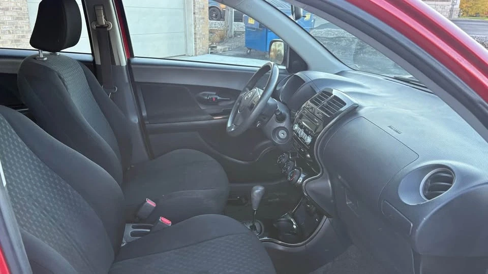 2009 Scion xD - Image 16 of 18