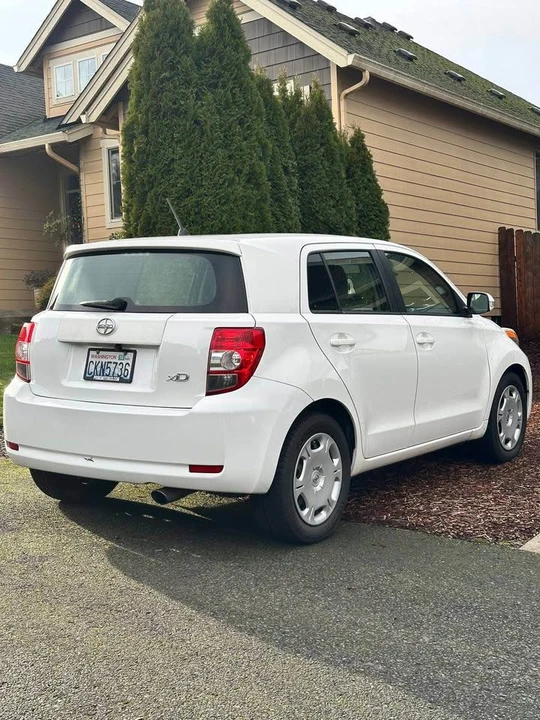 2009 Scion xD - Image 2 of 6